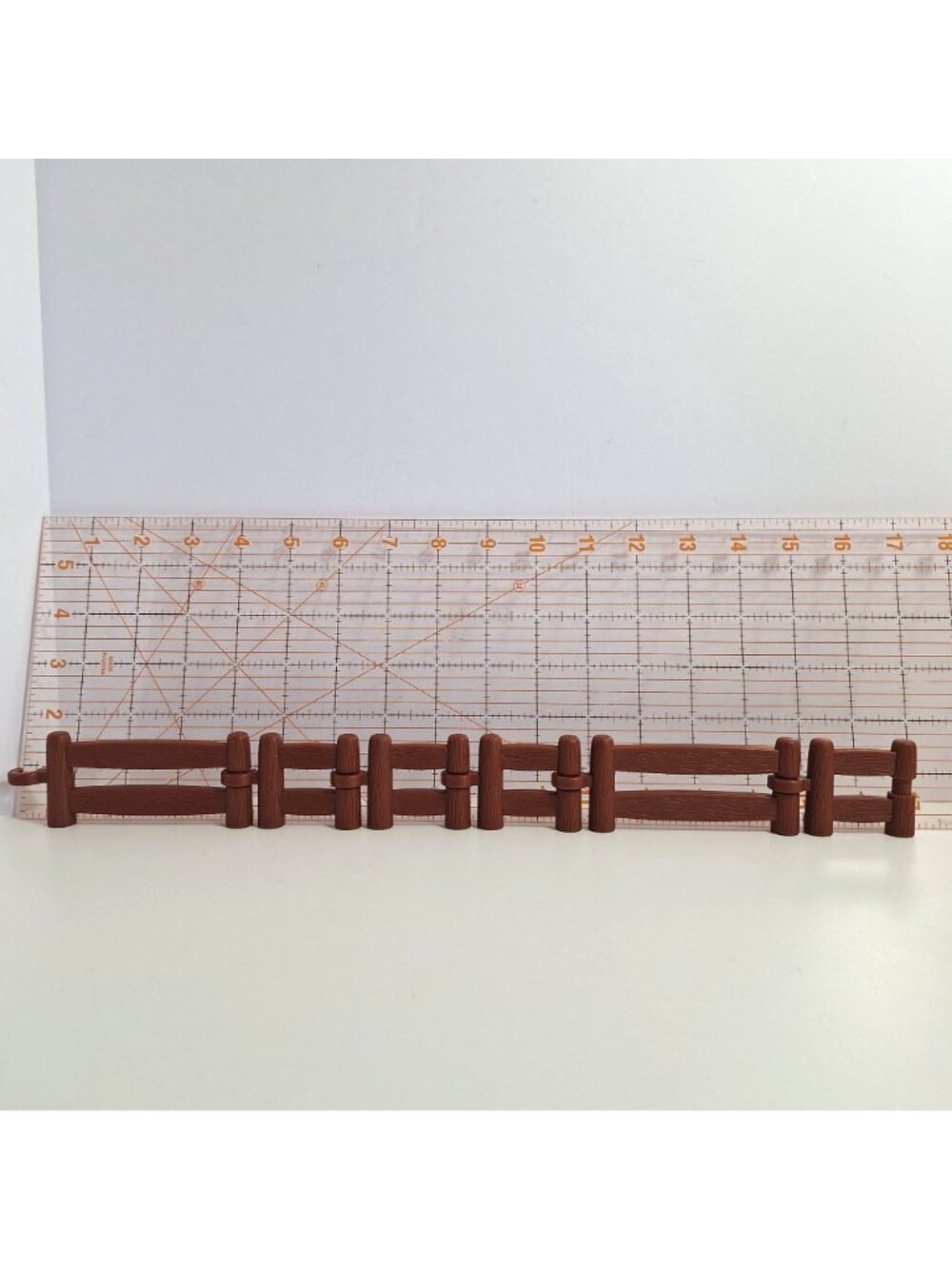 Ertl Brand Brown Plastic Corral Fence Posts Farm Fencing - Picture 4 of 9